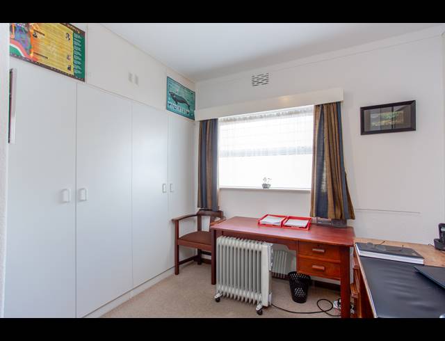 2 BEDROOM APARTMENT FOR SALE IN KENILWORTH UPPER
